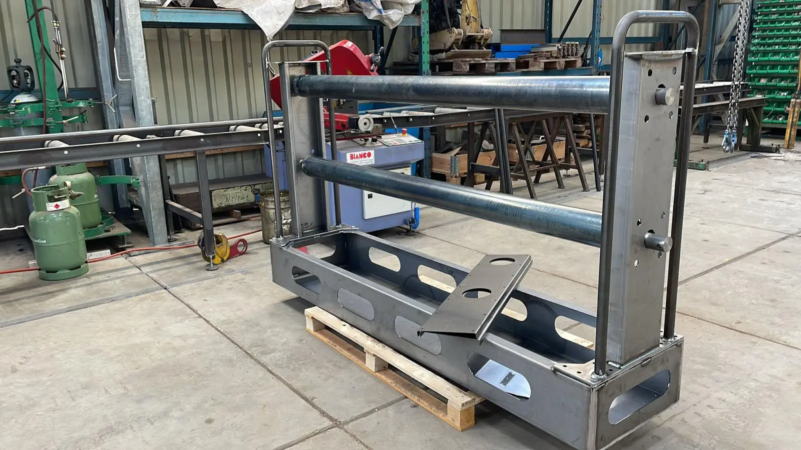 RCR koersbal mat trolley steel frame during workshop fabrication